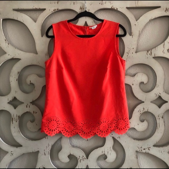 Liz Claiborne Tops - 🌟3/$20 Liz Claiborne Lazer Cut Tank Top